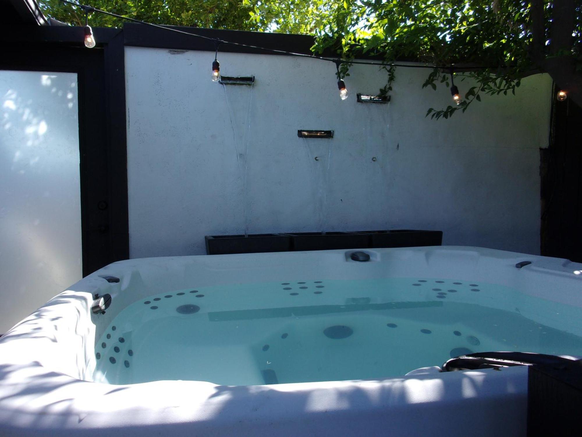 Updated Dwntwn 2Bd Twnhse W/Hot Tub& Private Patio Παλμ Σπρινγκς Εξωτερικό φωτογραφία